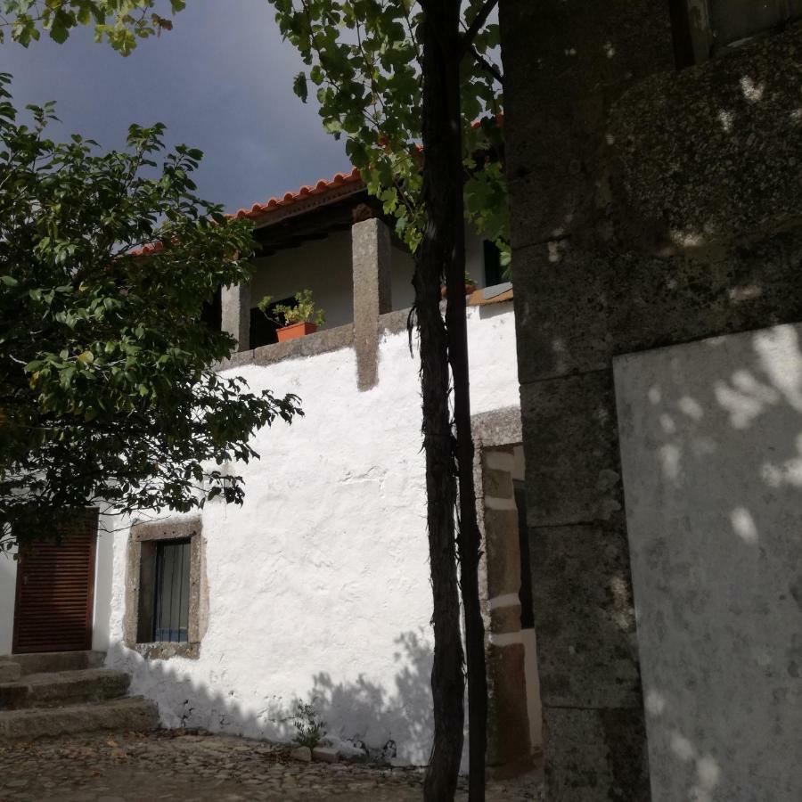 Casa Na Quinta De Valinhas Apartment Vitorino dos Piaes Exterior photo